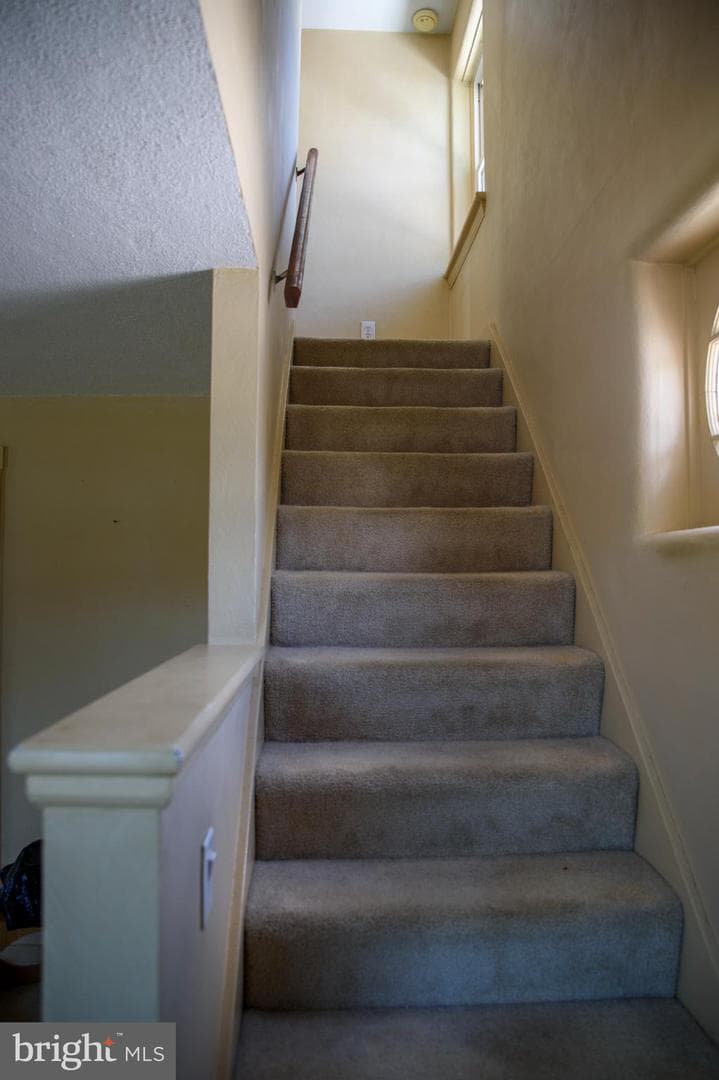 7 Ridge Avenue photo 39