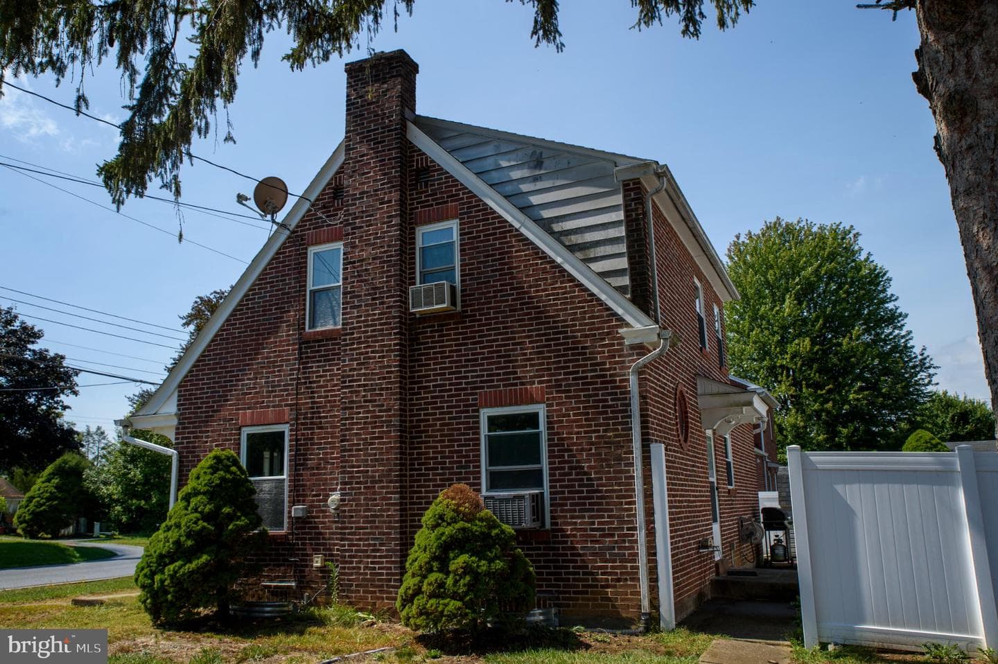 7 Ridge Avenue photo 4