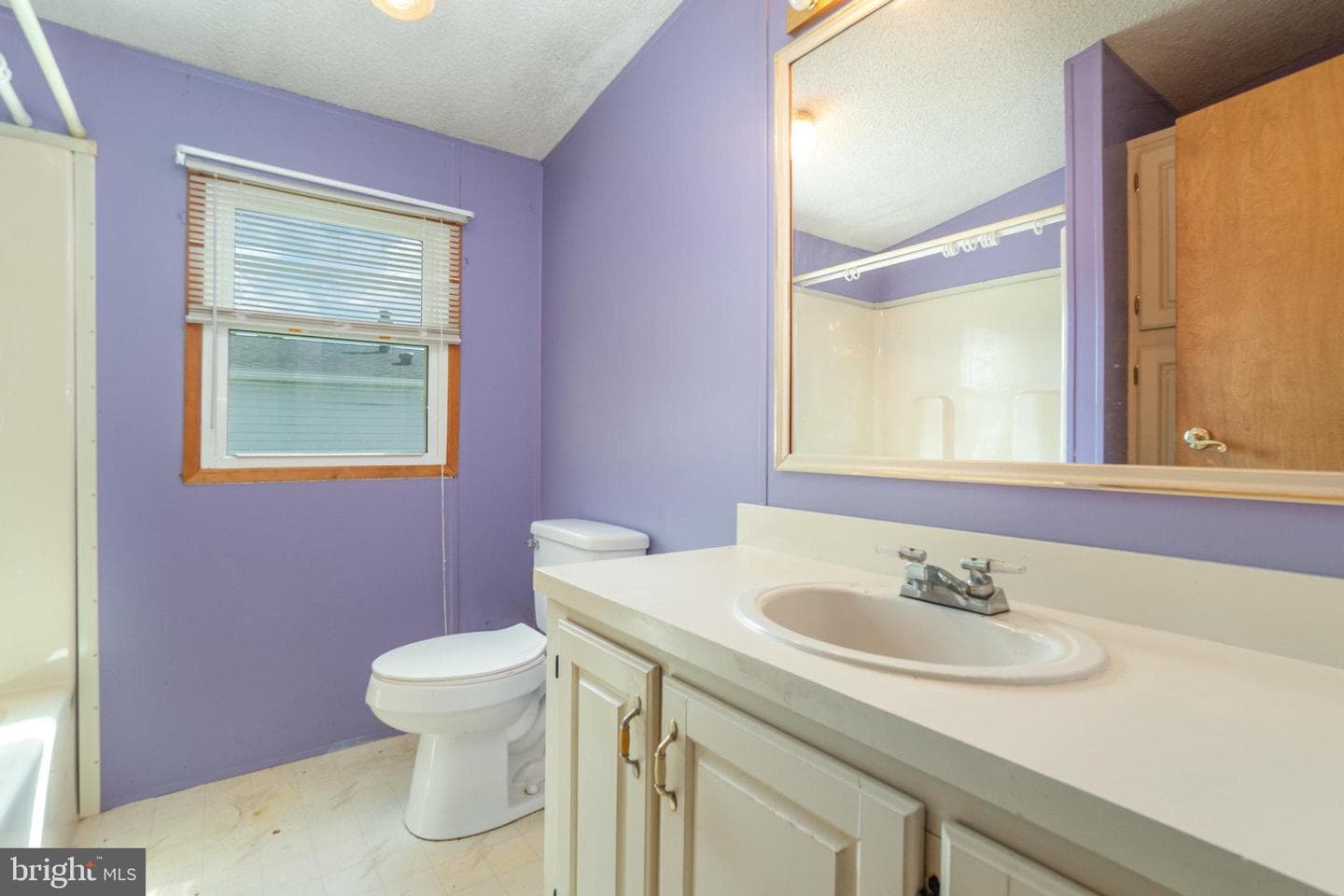 624 W Cedar Street photo 21