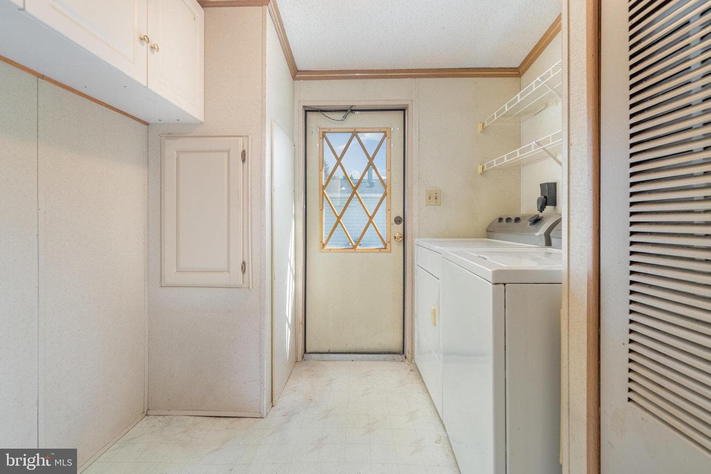 624 W Cedar Street photo 24