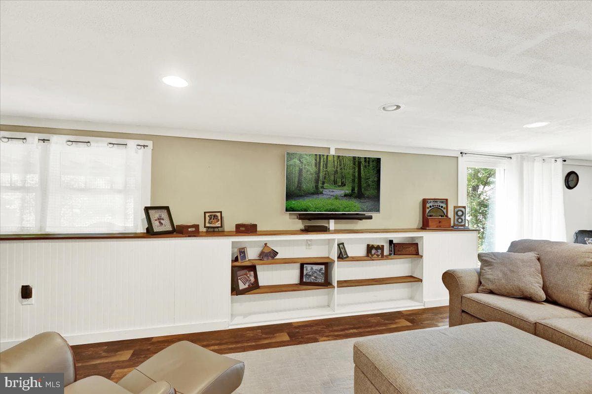 131 Distillery Road photo 22