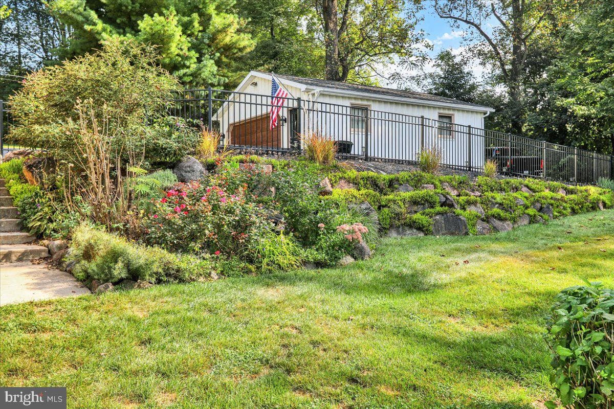 131 Distillery Road photo 29
