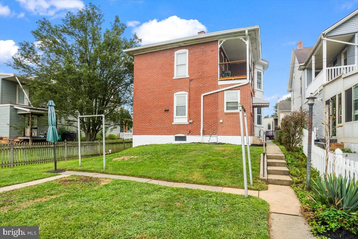 27 N Center Street photo 39
