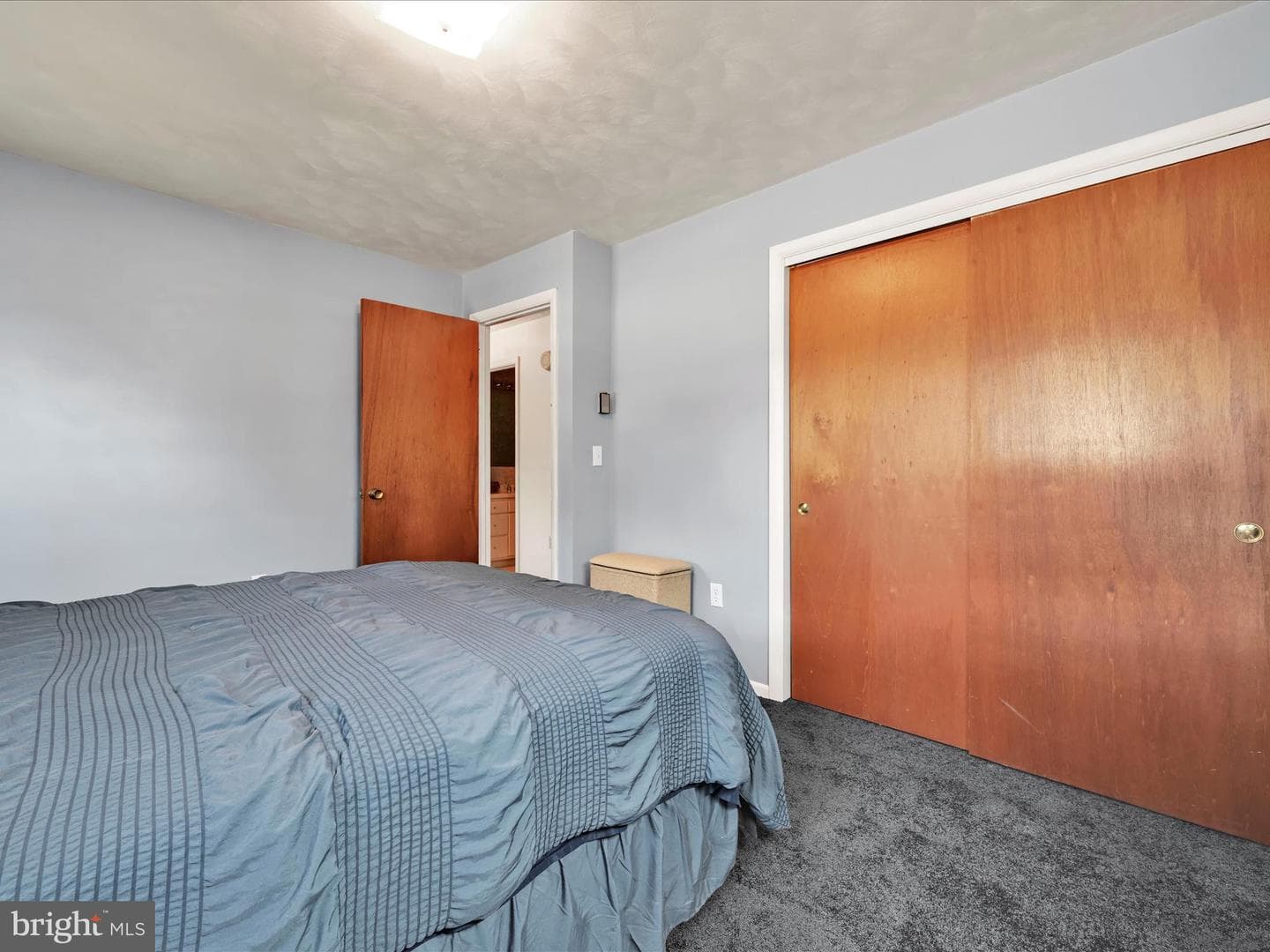 544 N College Street photo 27