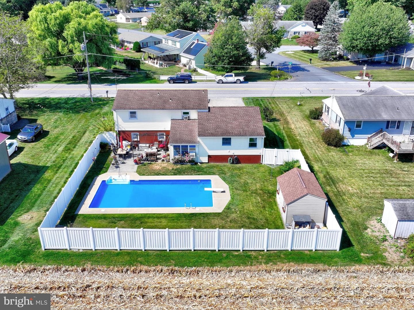 544 N College Street photo 34