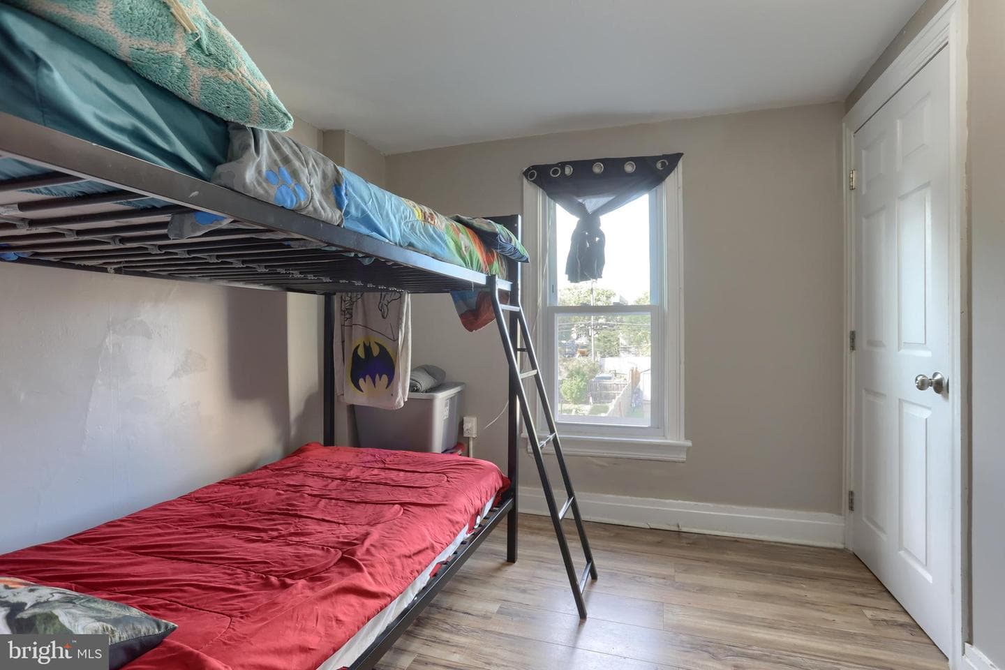 405 S 6th Street photo 14