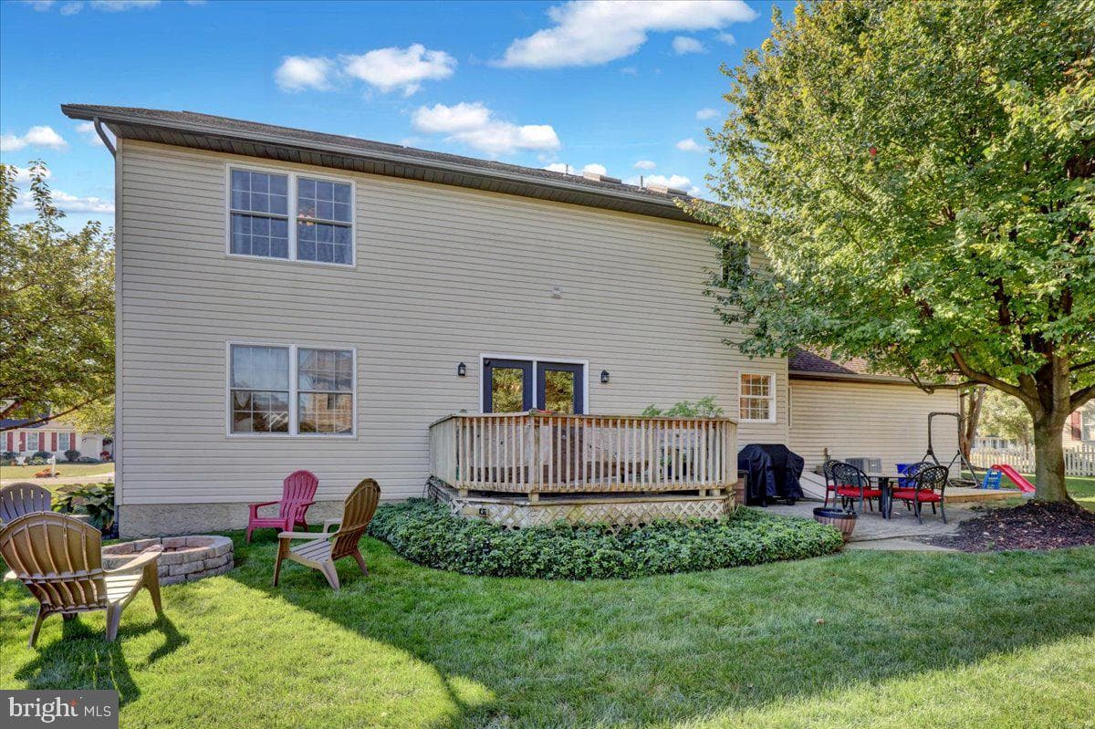 10 Manor Drive photo 46