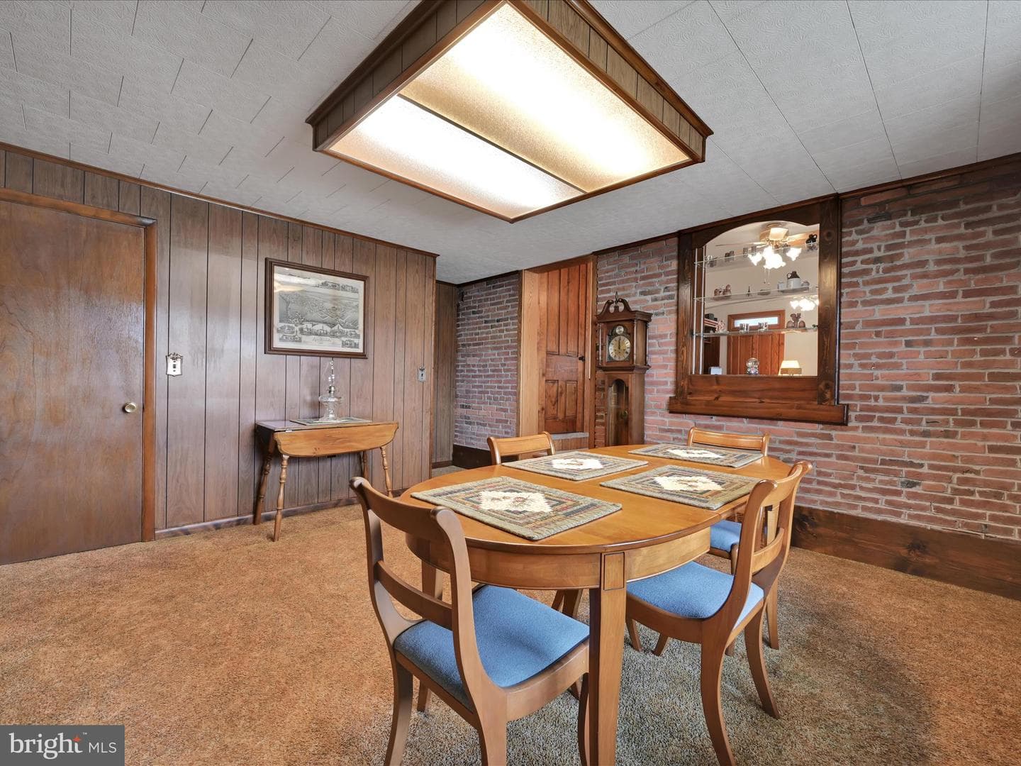 140 N Railroad Street photo 10