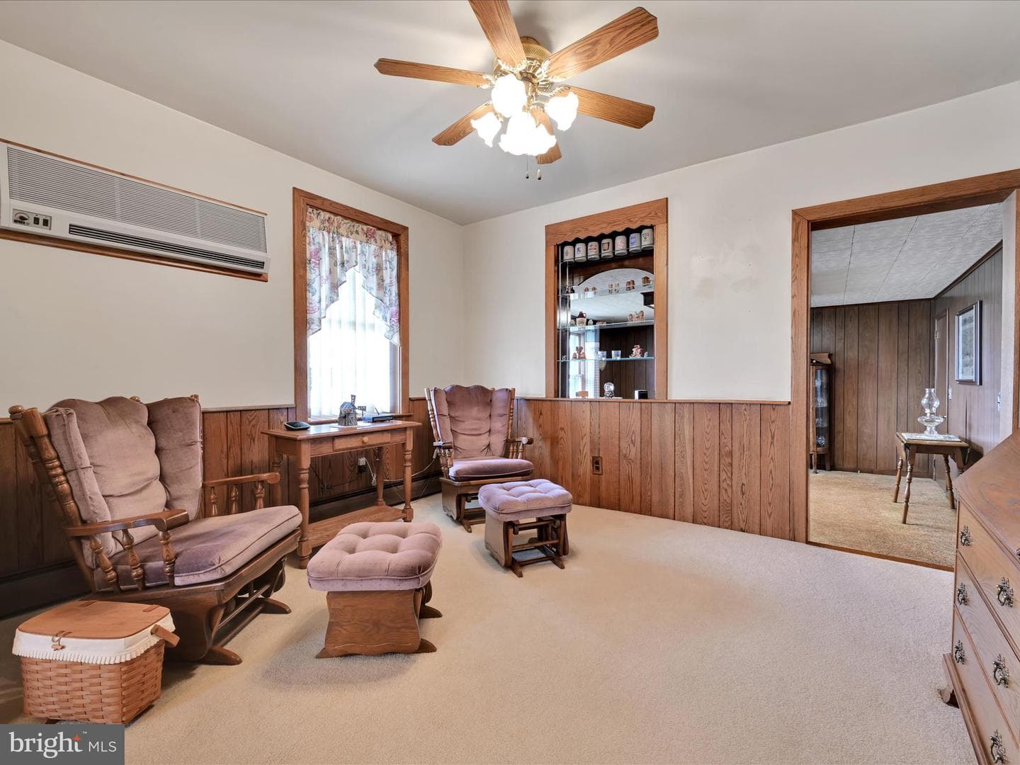140 N Railroad Street photo 7
