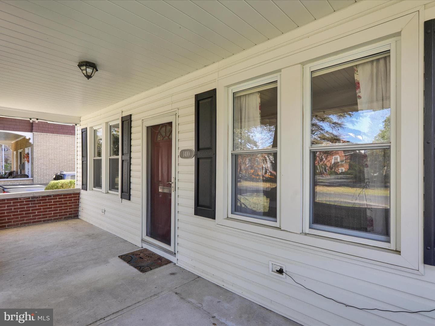 1410 Oak Street photo 2