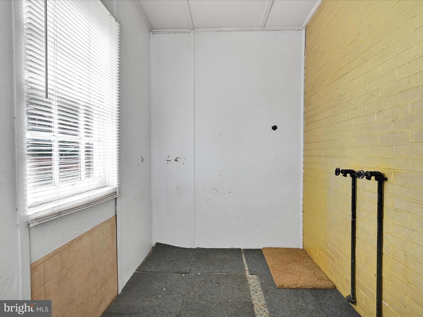 1546 Oak Street photo 14