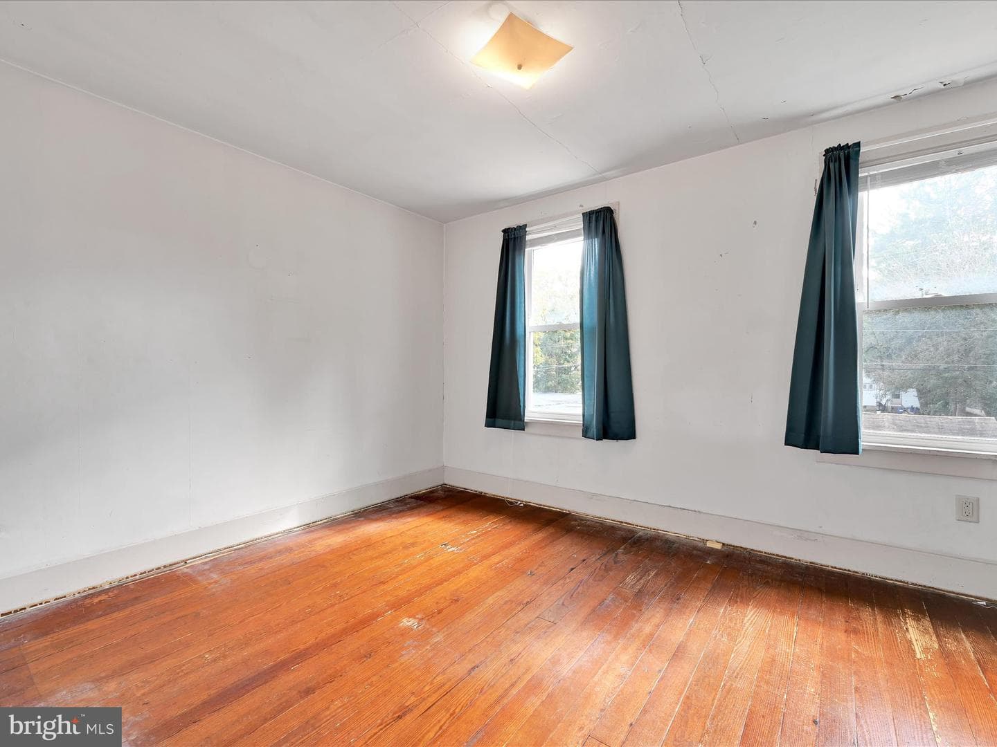 1546 Oak Street photo 19