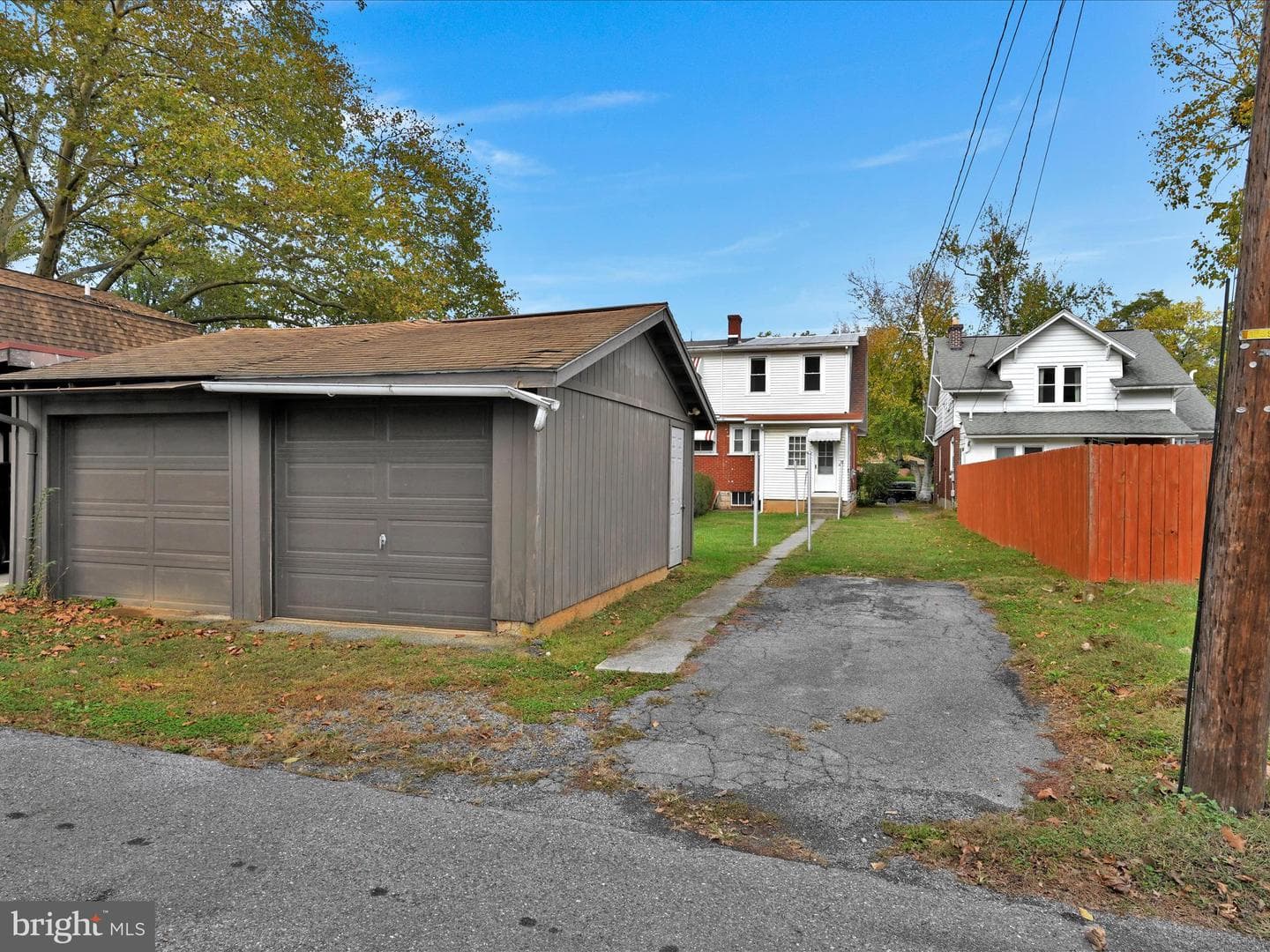 1546 Oak Street photo 23