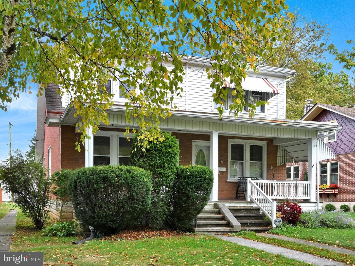 1546 Oak Street photo 4