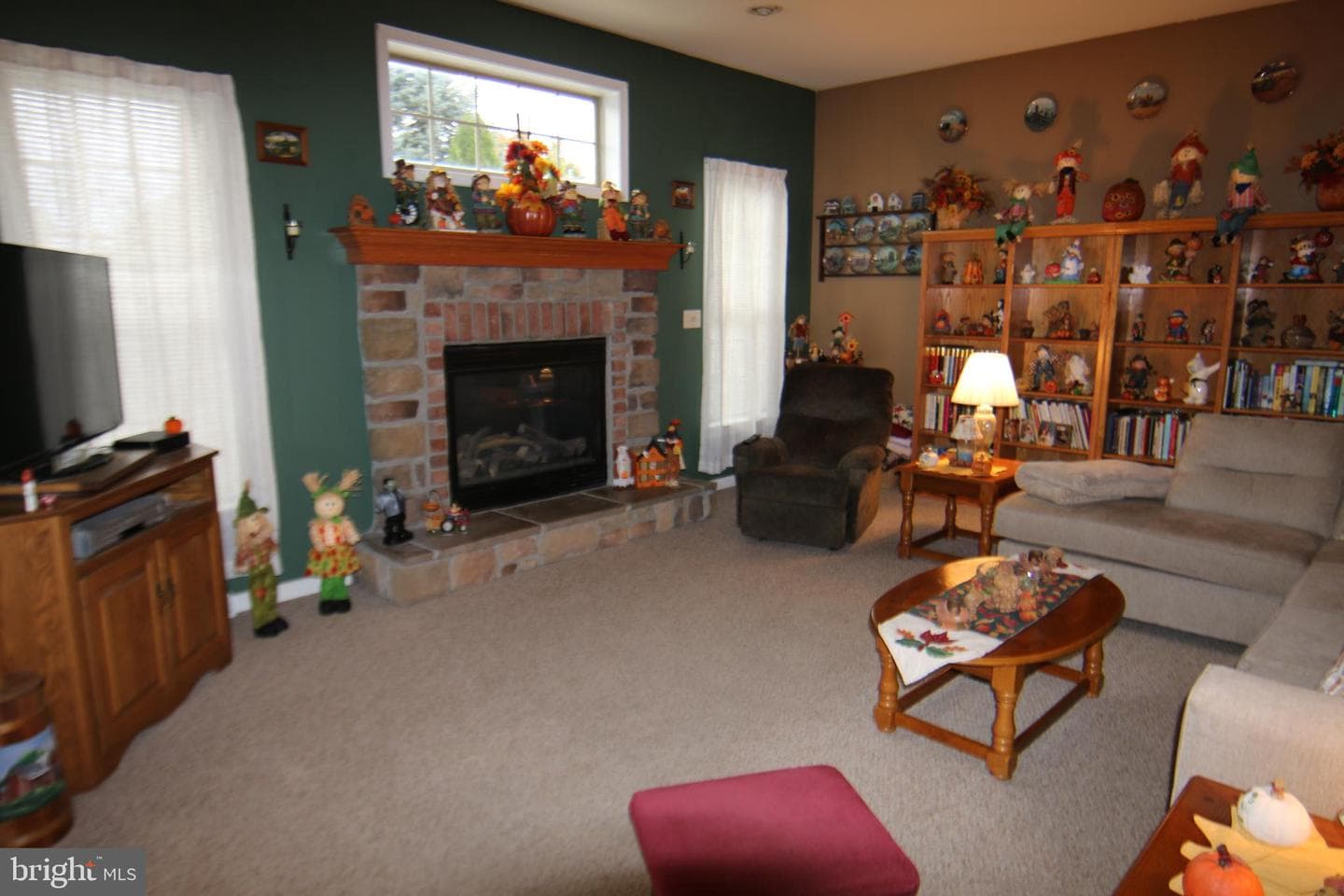 527 Royal Road photo 15
