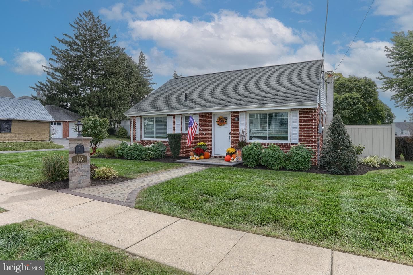 116 W Washington Avenue photo 3