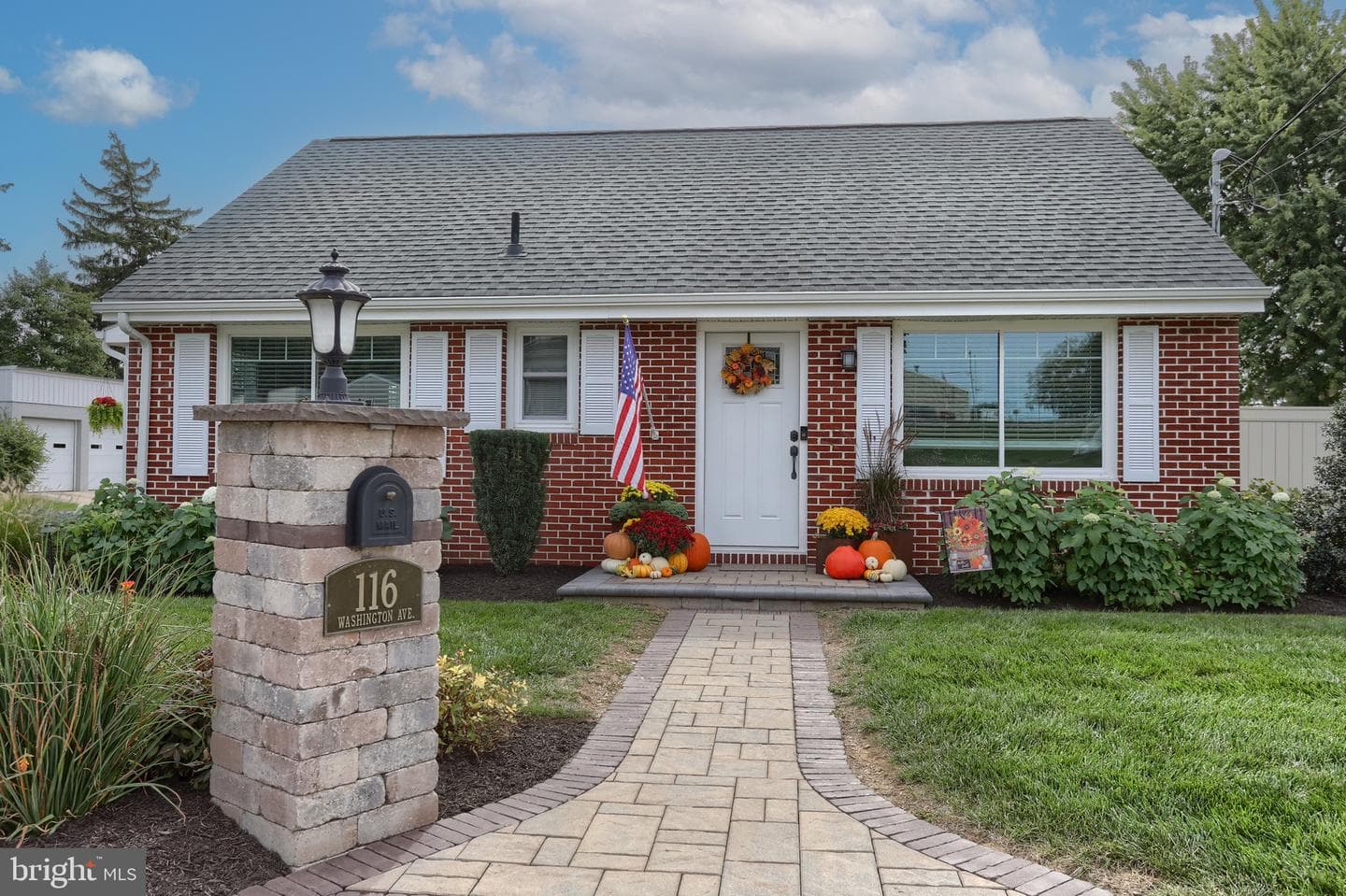 116 W Washington Avenue photo 4