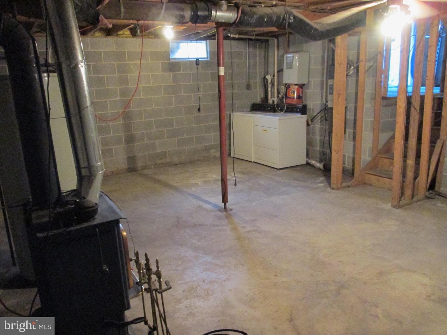 409 E Rosebud Road photo 31
