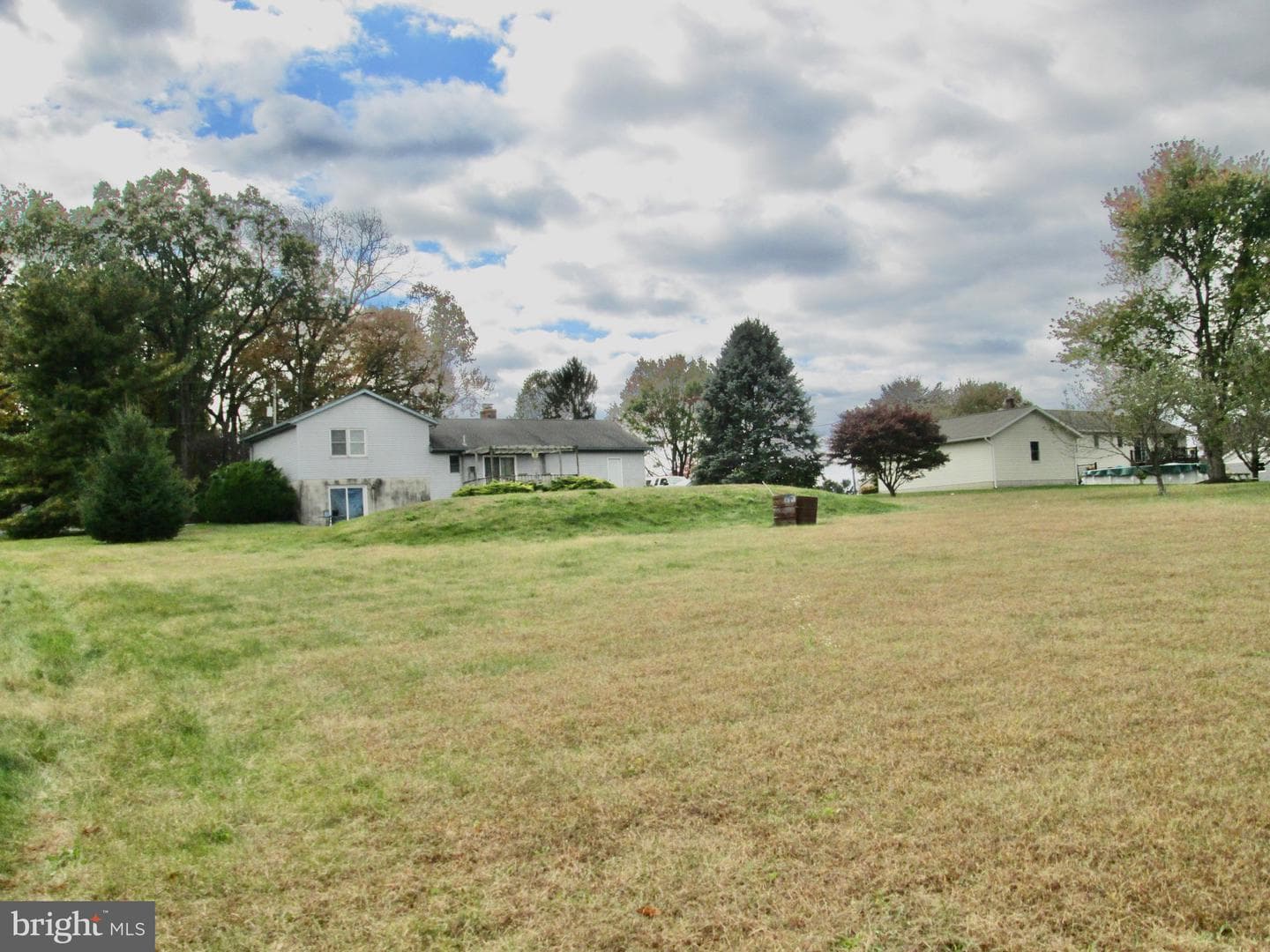 409 E Rosebud Road photo 39