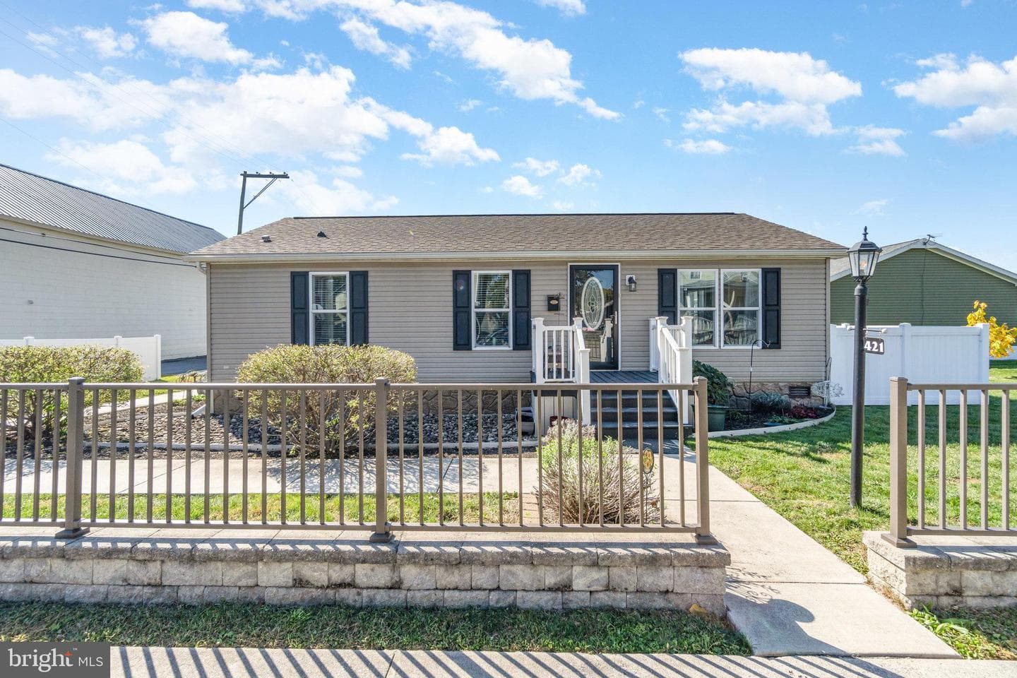 421 N Railroad Street photo 24