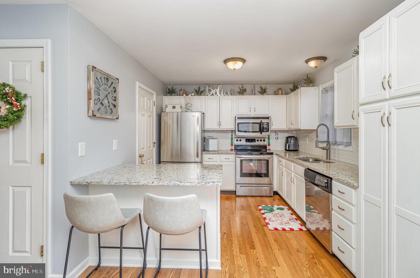 2083 Greystone Drive photo 11
