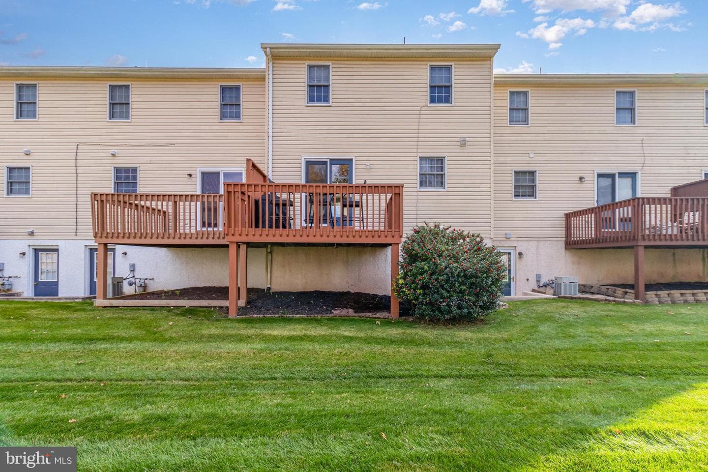 2083 Greystone Drive photo 28