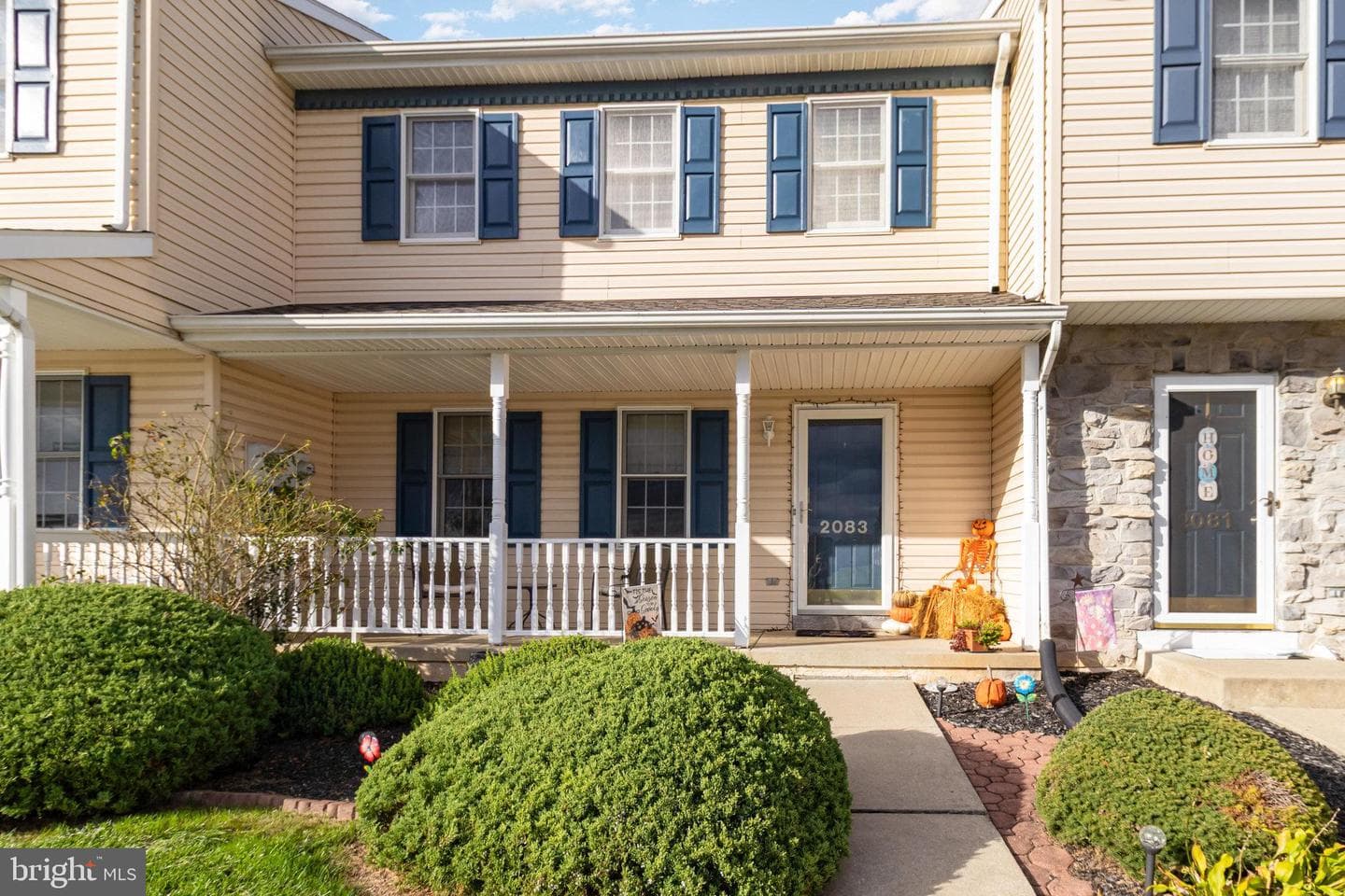 2083 Greystone Drive photo 3
