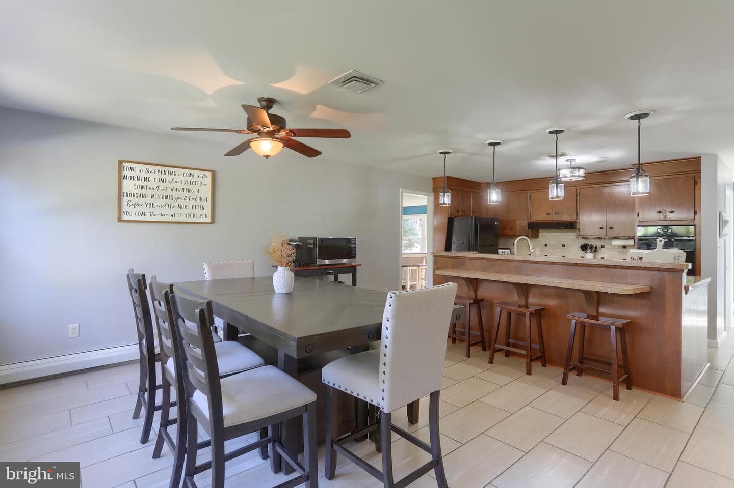 508 Noble Street photo 17
