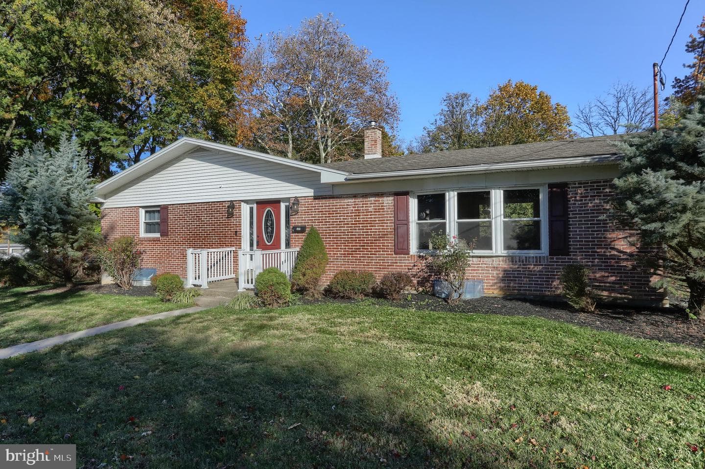 508 Noble Street photo 4