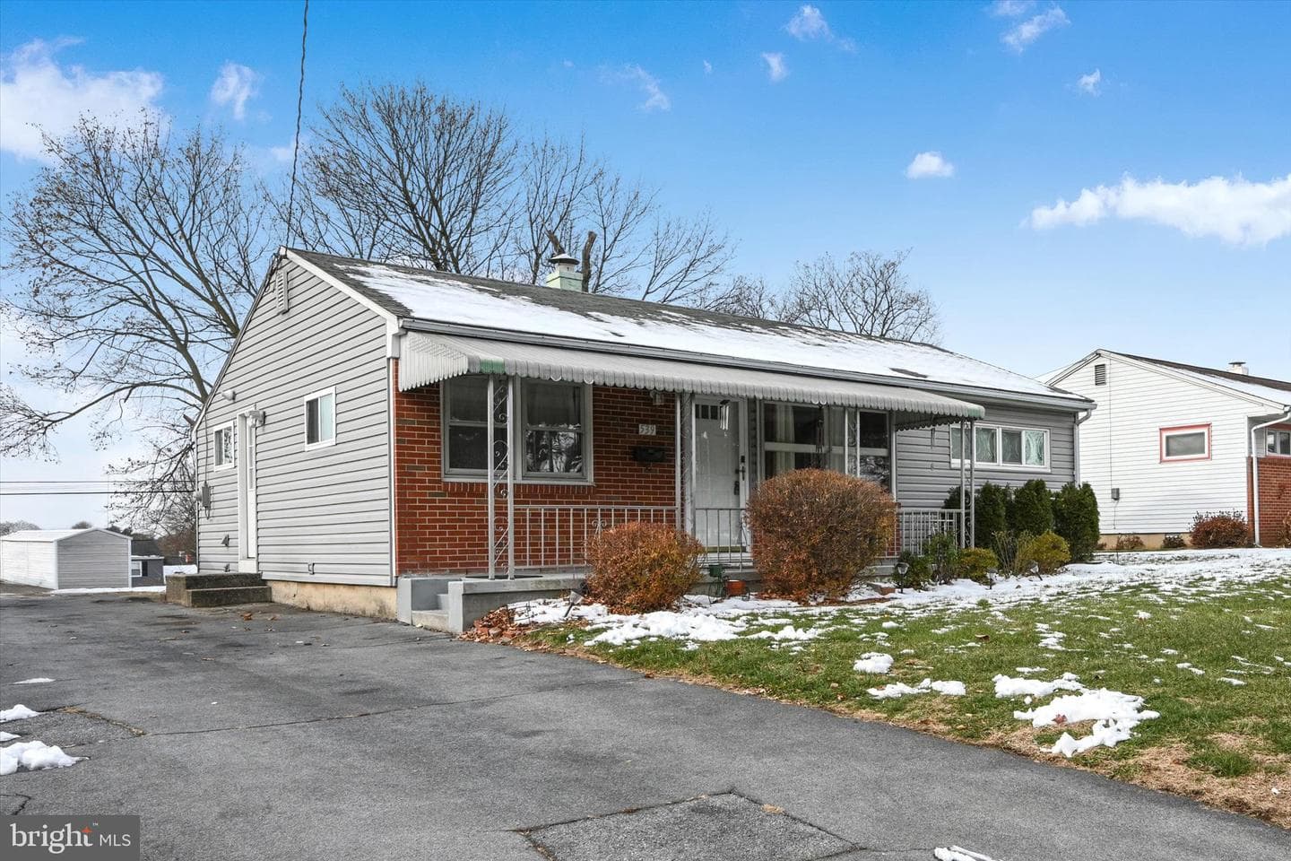 539 S 5th Avenue photo 2
