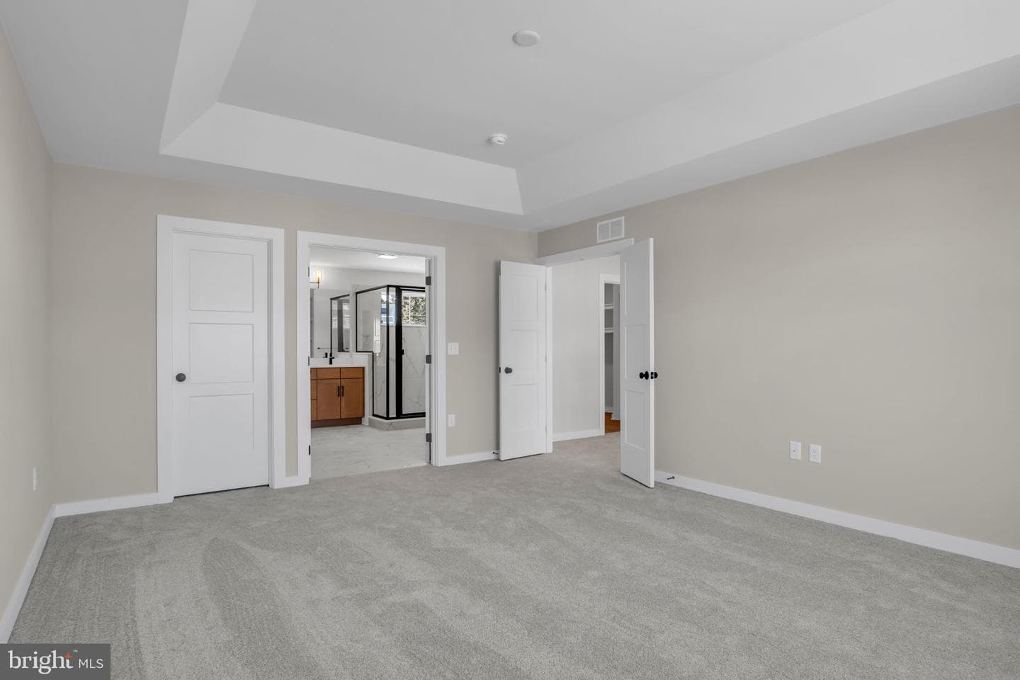 139 Alexandria Drive photo 8