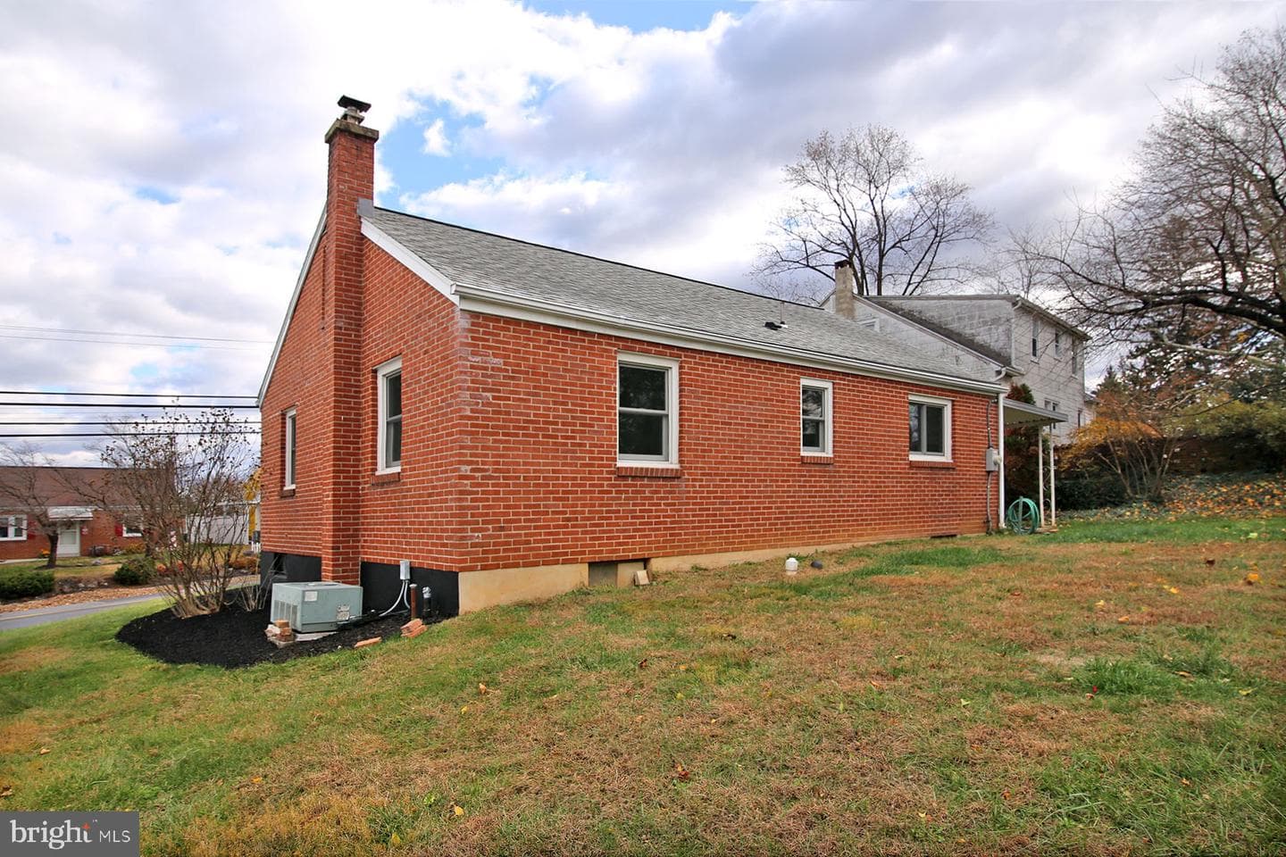 1011 State Drive photo 4