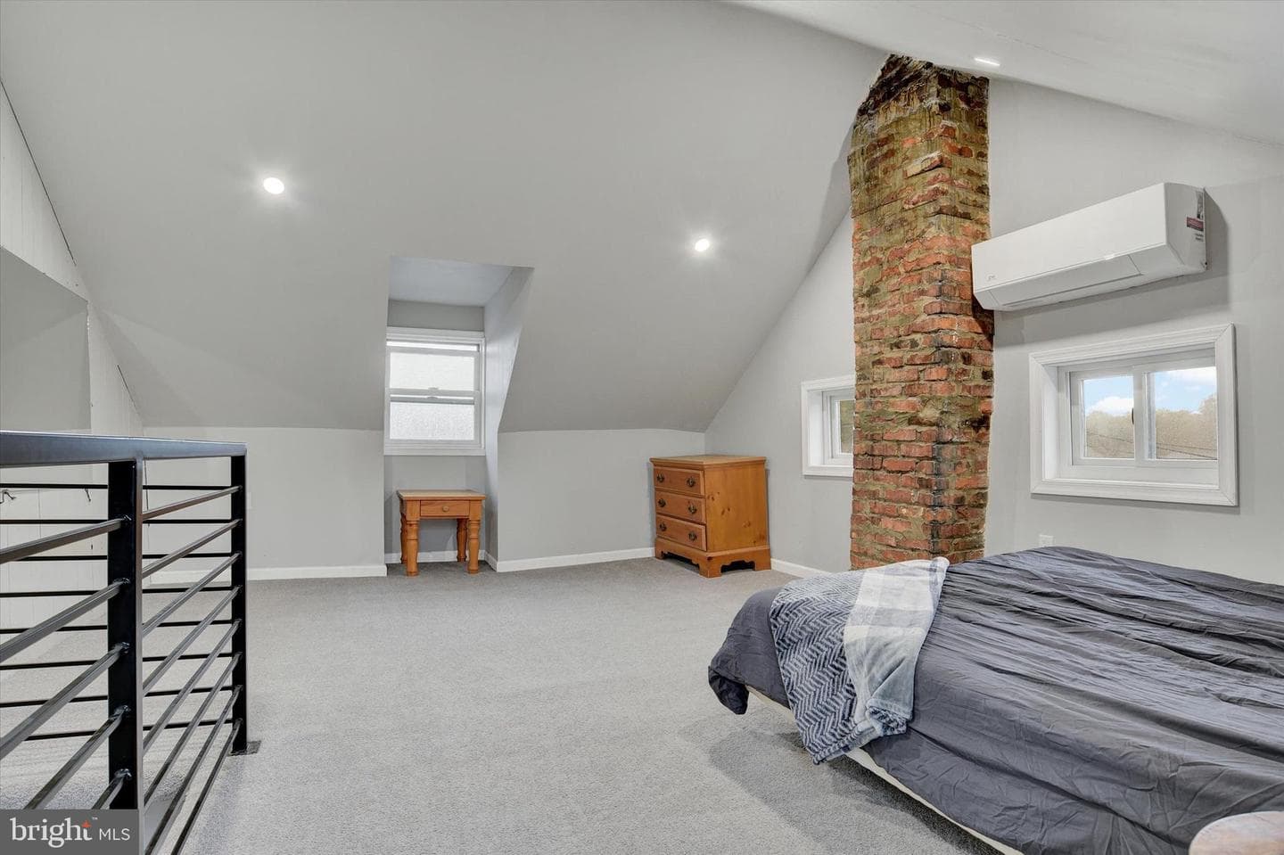 51 S Manheim Street photo 13