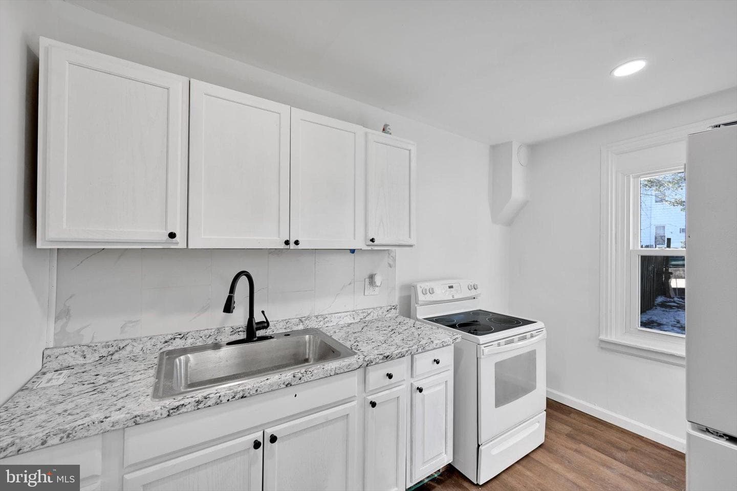 335 S 9th Street photo 11