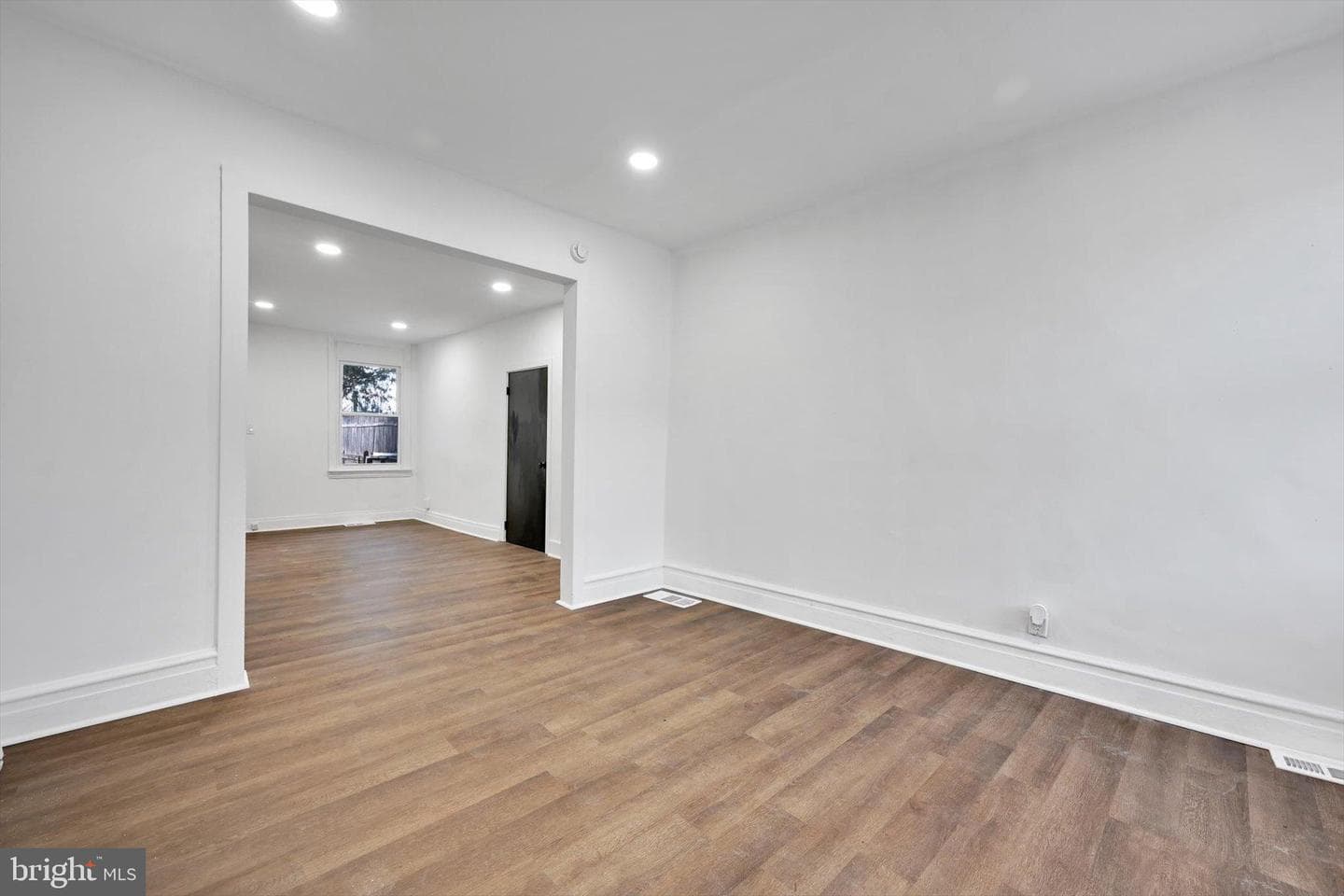 335 S 9th Street photo 4