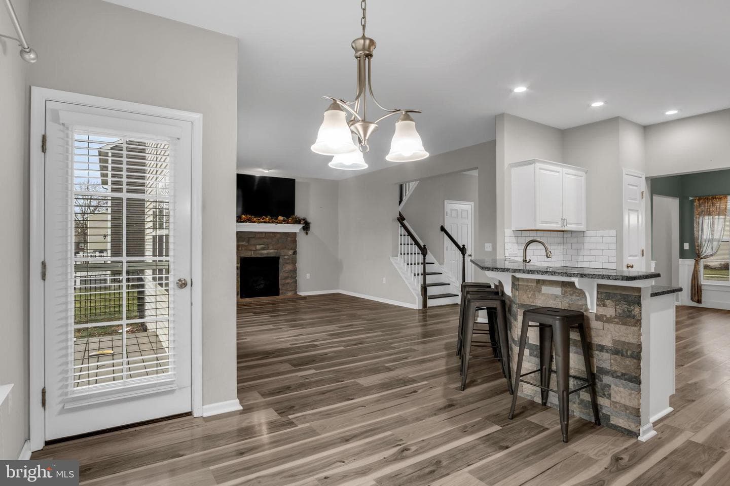 168 Parkside Drive photo 13