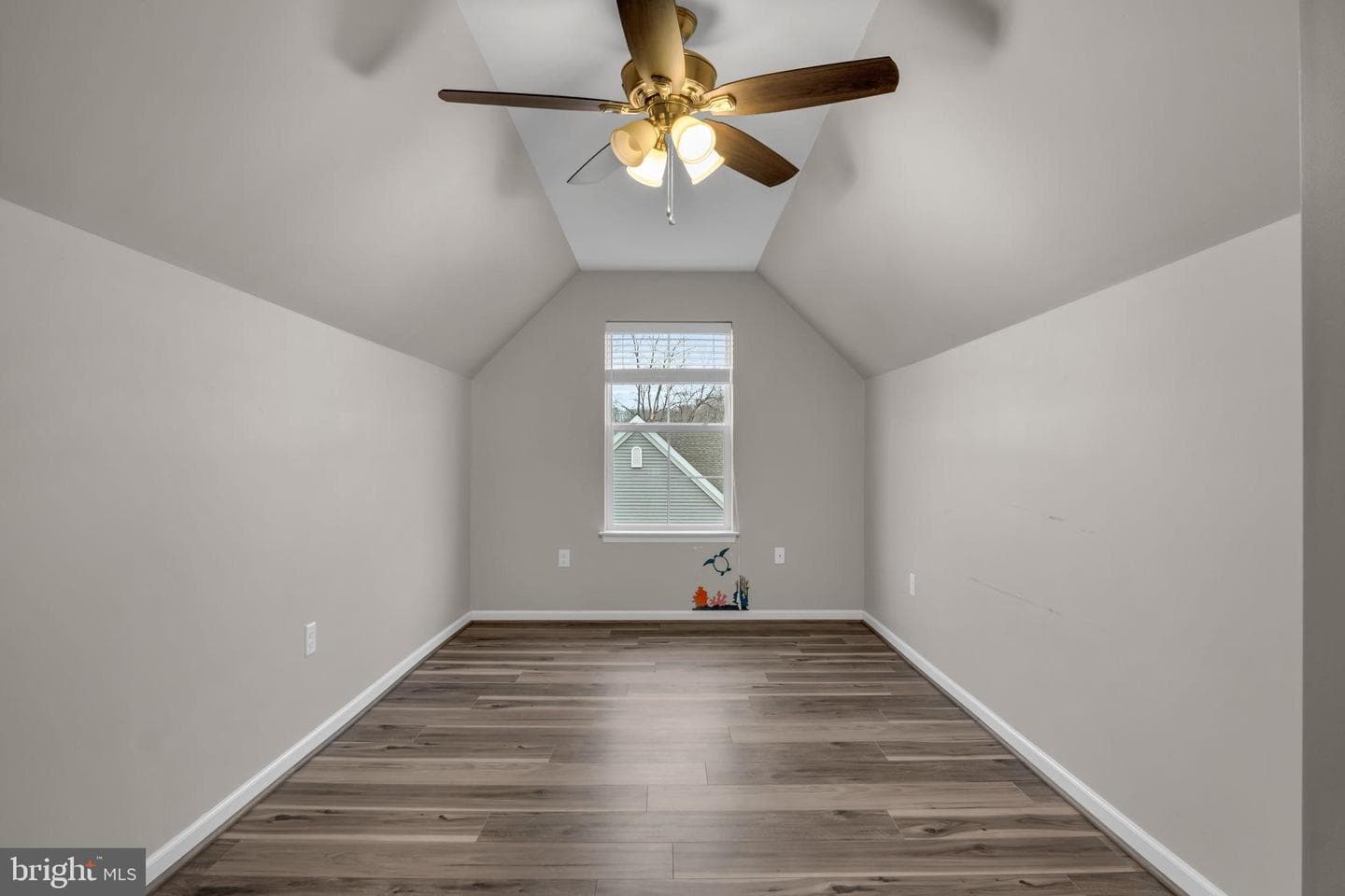 168 Parkside Drive photo 21