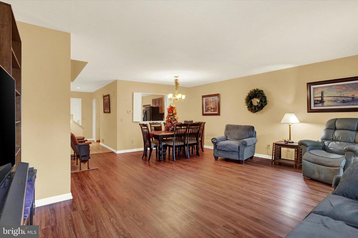 24 Woodland Estate photo 18