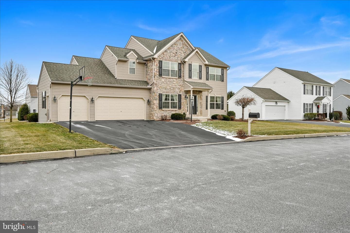 36 Pembrooke Ln L-0108 photo 3