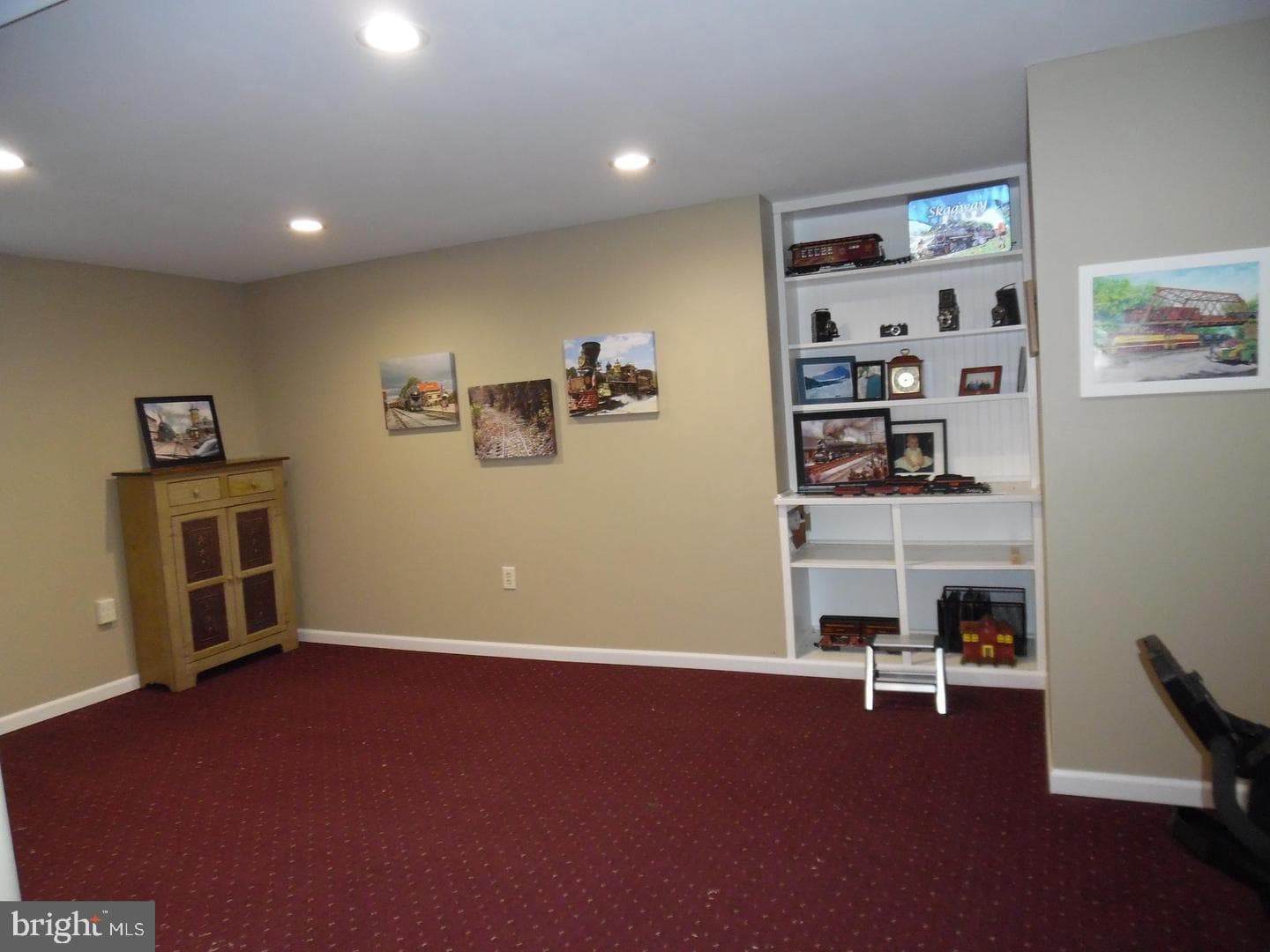 325 Charles Street photo 28