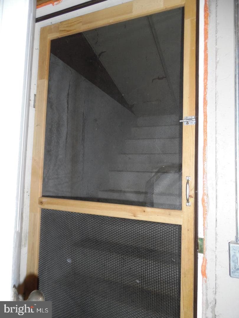 325 Charles Street photo 44