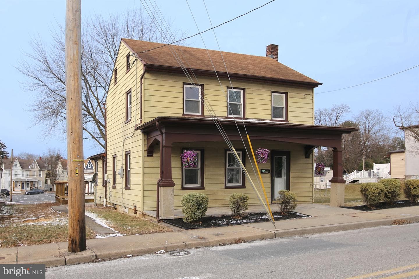 401 S Lincoln Avenue photo 3