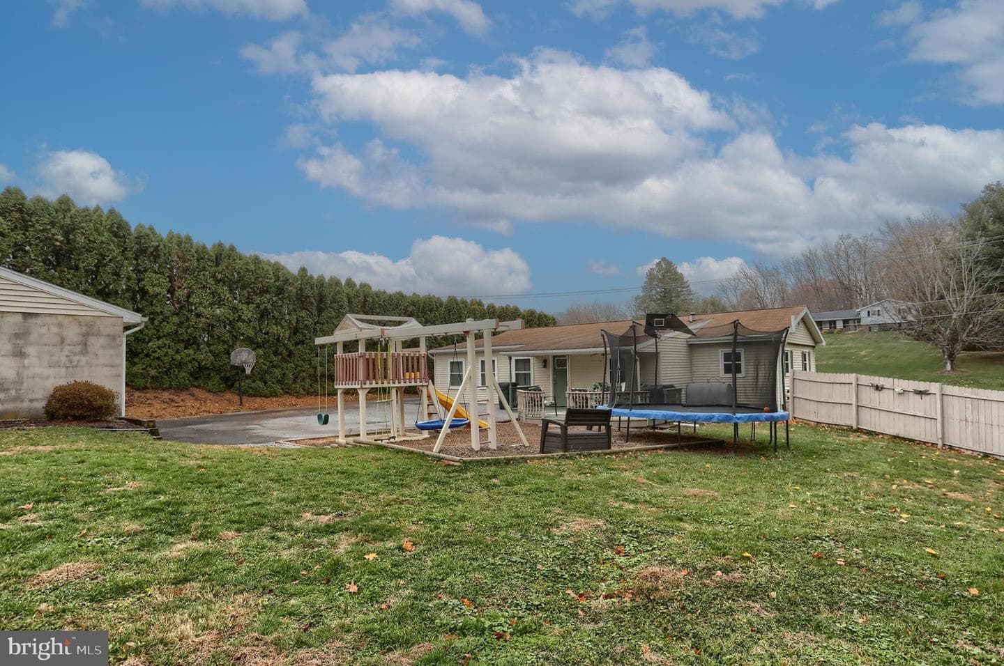 950 N Mill Street photo 39
