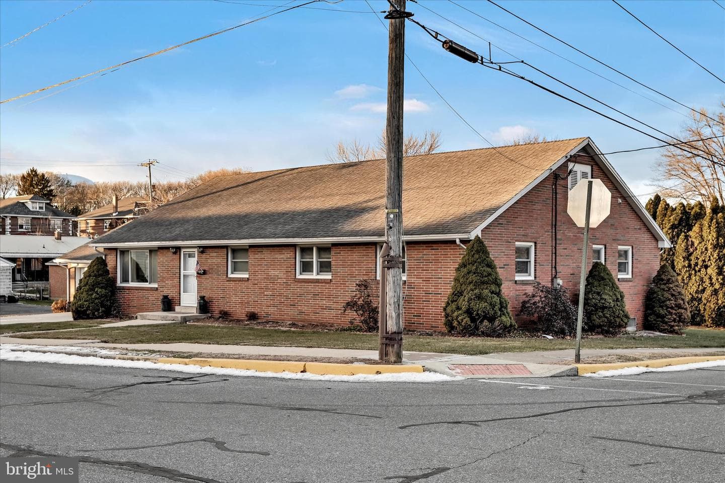 5 E Washington Avenue photo 4