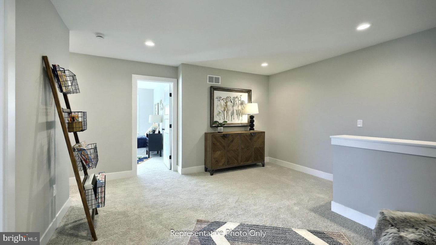 41 Canterbury Lane photo 28