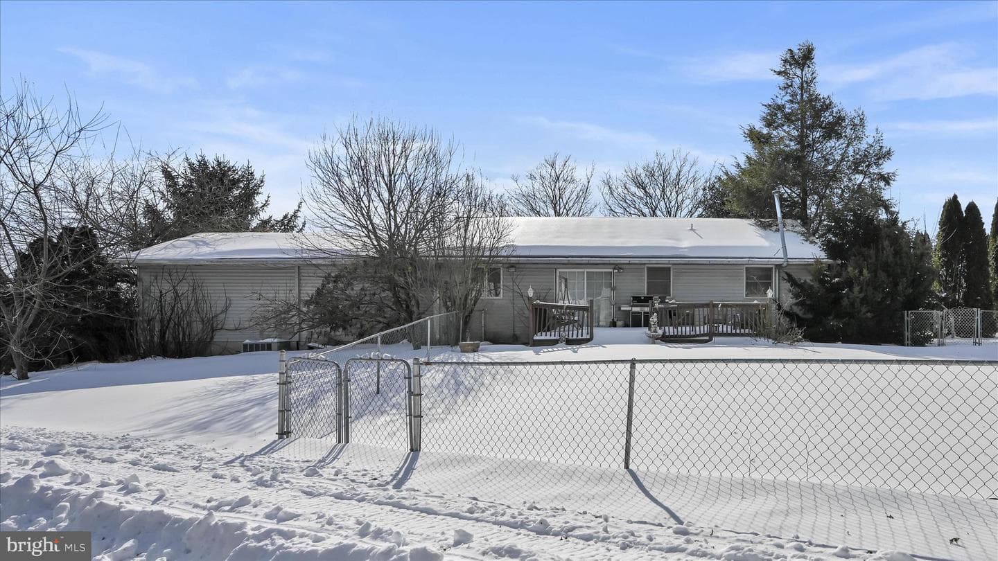 512 School Drive photo 30