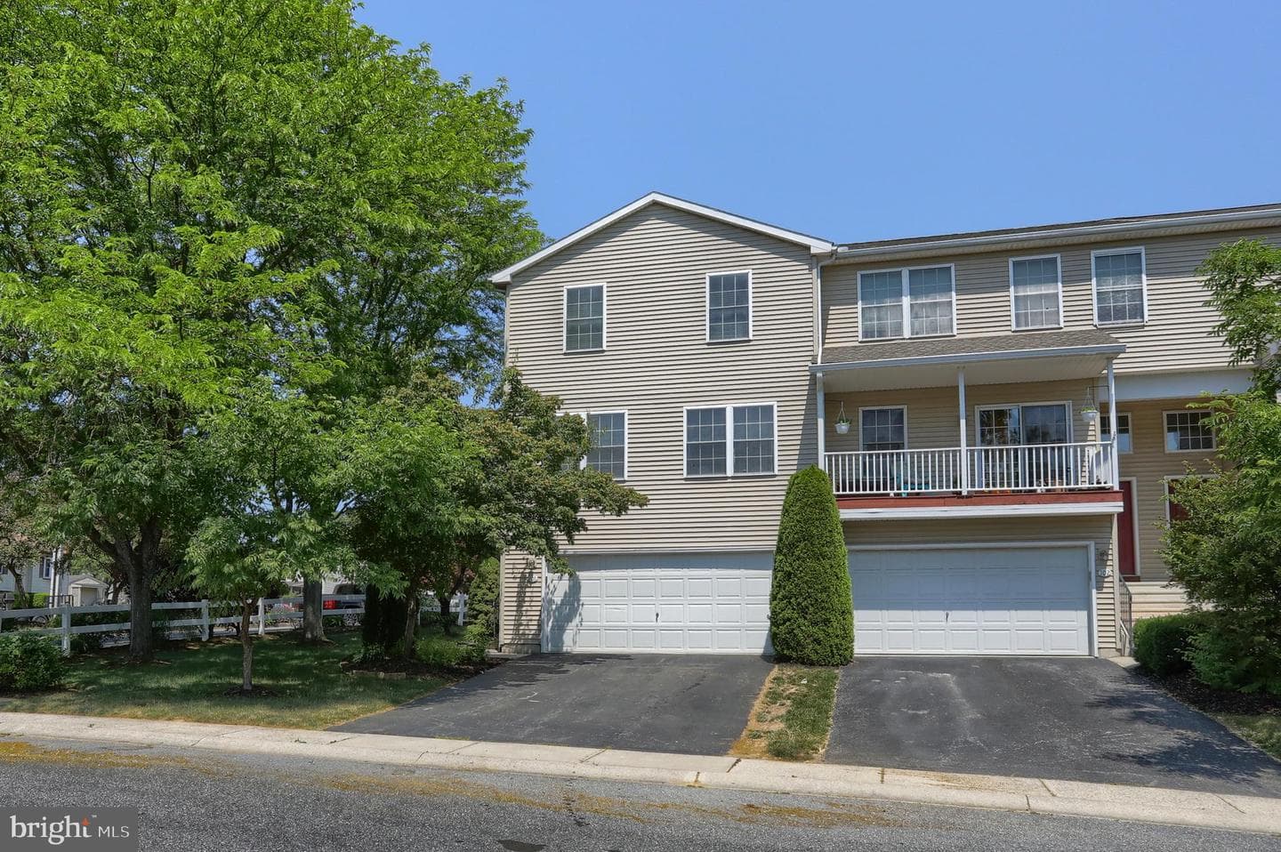 101 Woodside Court