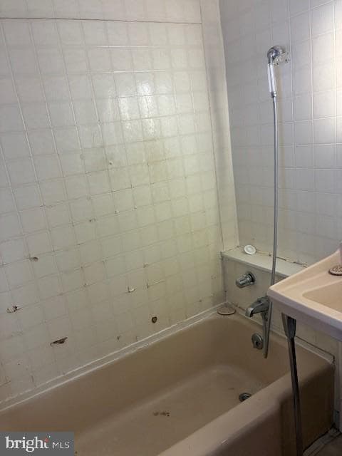3185 Washington Street photo 28
