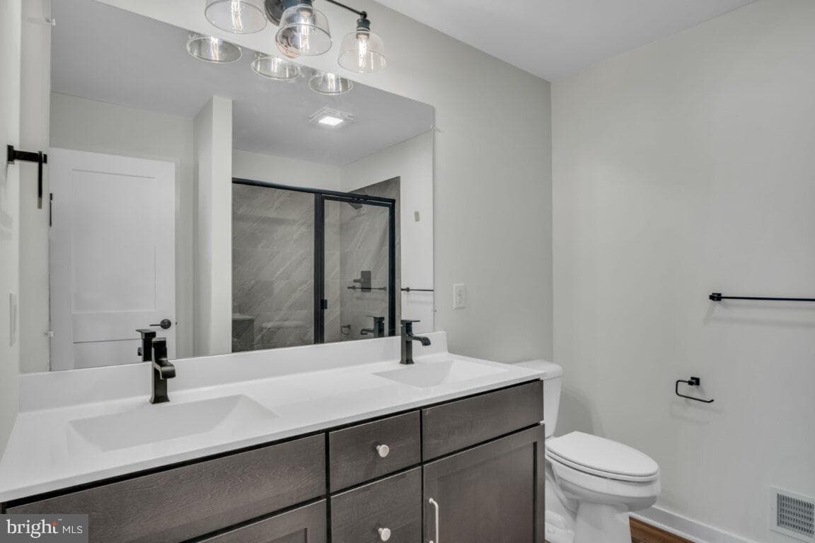 102 Candler Way photo 13