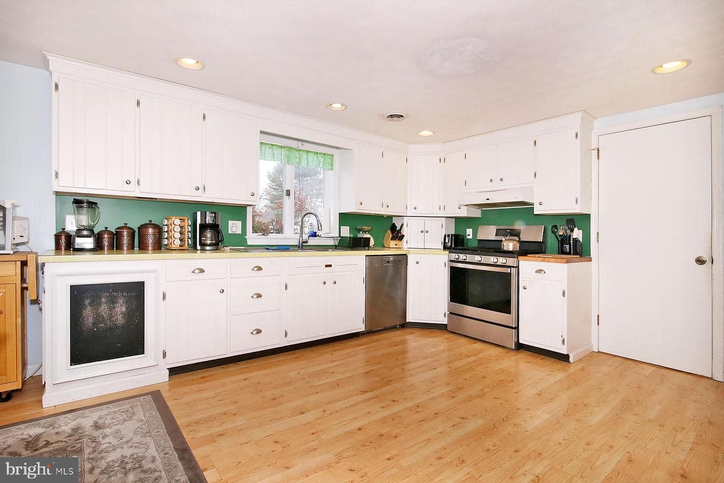 2 N Willow Street photo 16
